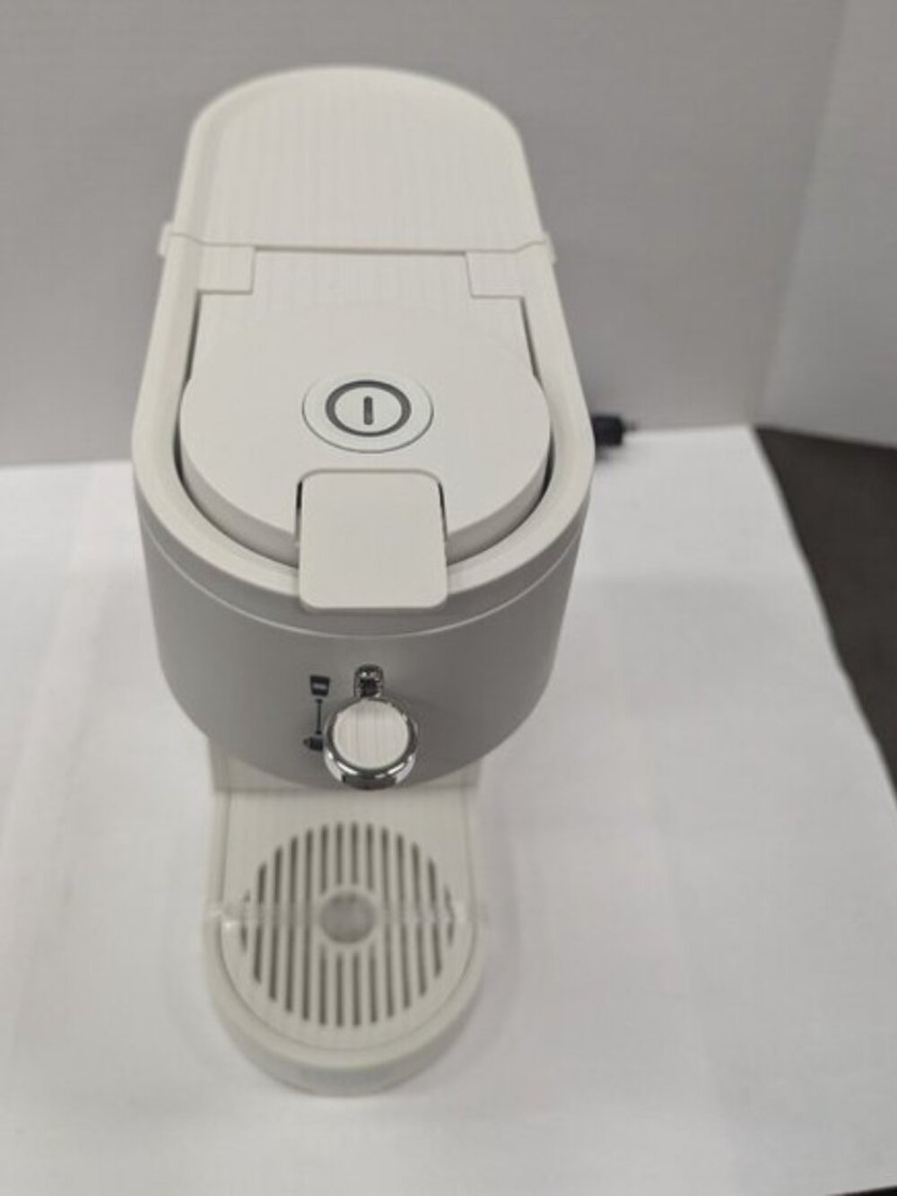 HADEN Single Serve Coffee Machine for Single Serve Pods and Ground Coffee (New) - Picture 3 of 8